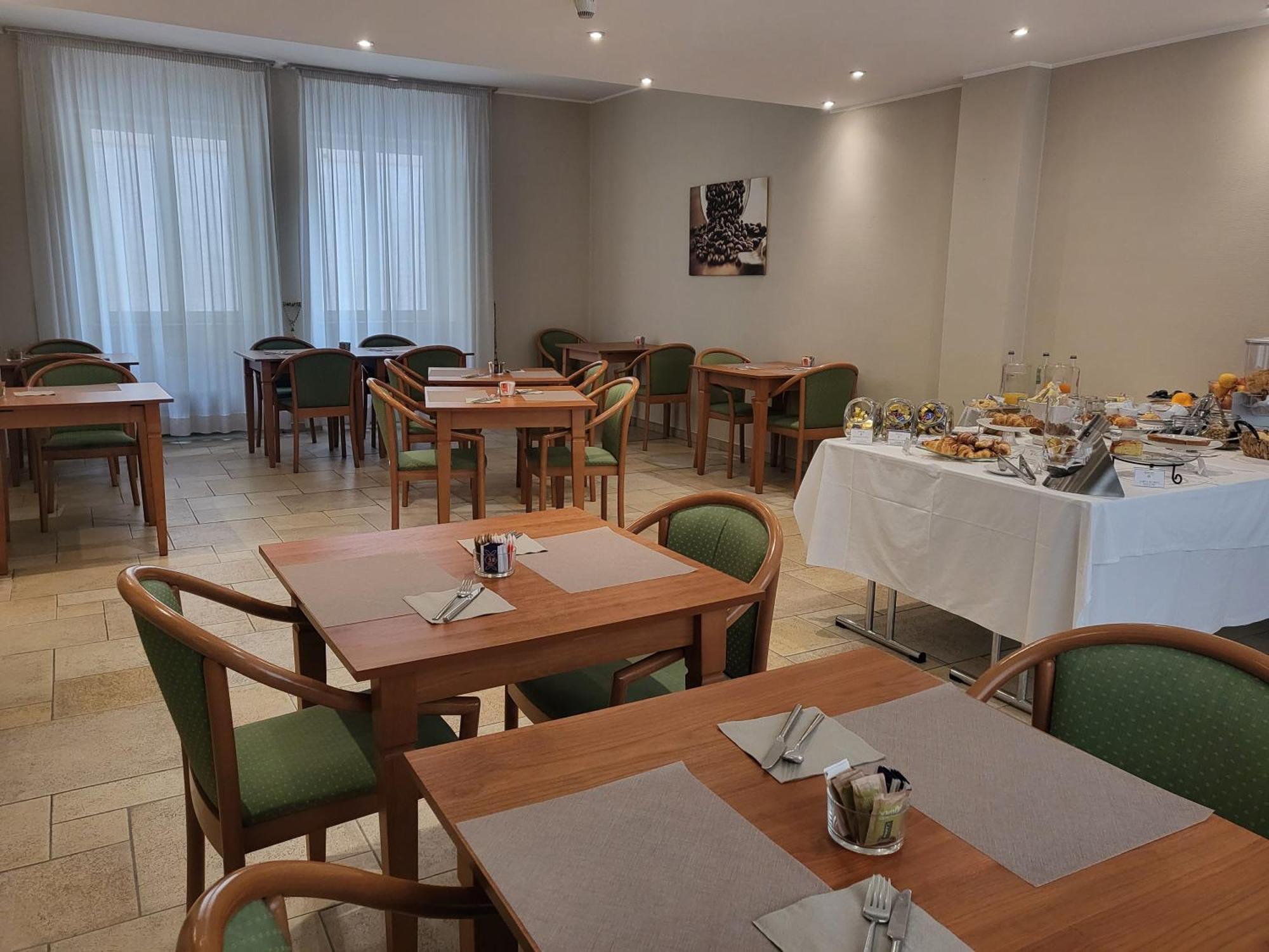 Hotel Lux Alessandria Kültér fotó