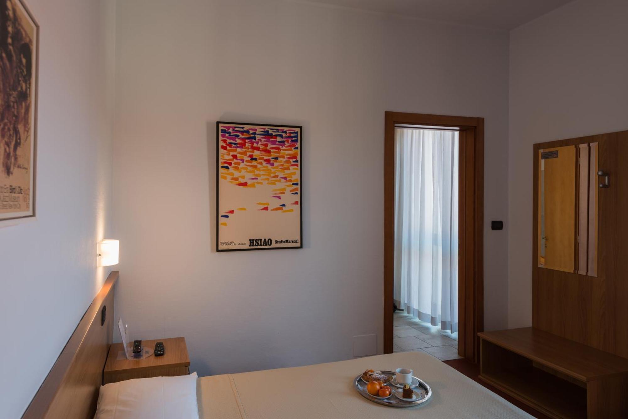 Hotel Lux Alessandria Szoba fotó