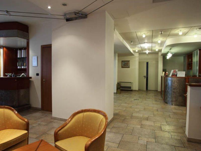 Hotel Lux Alessandria Kültér fotó